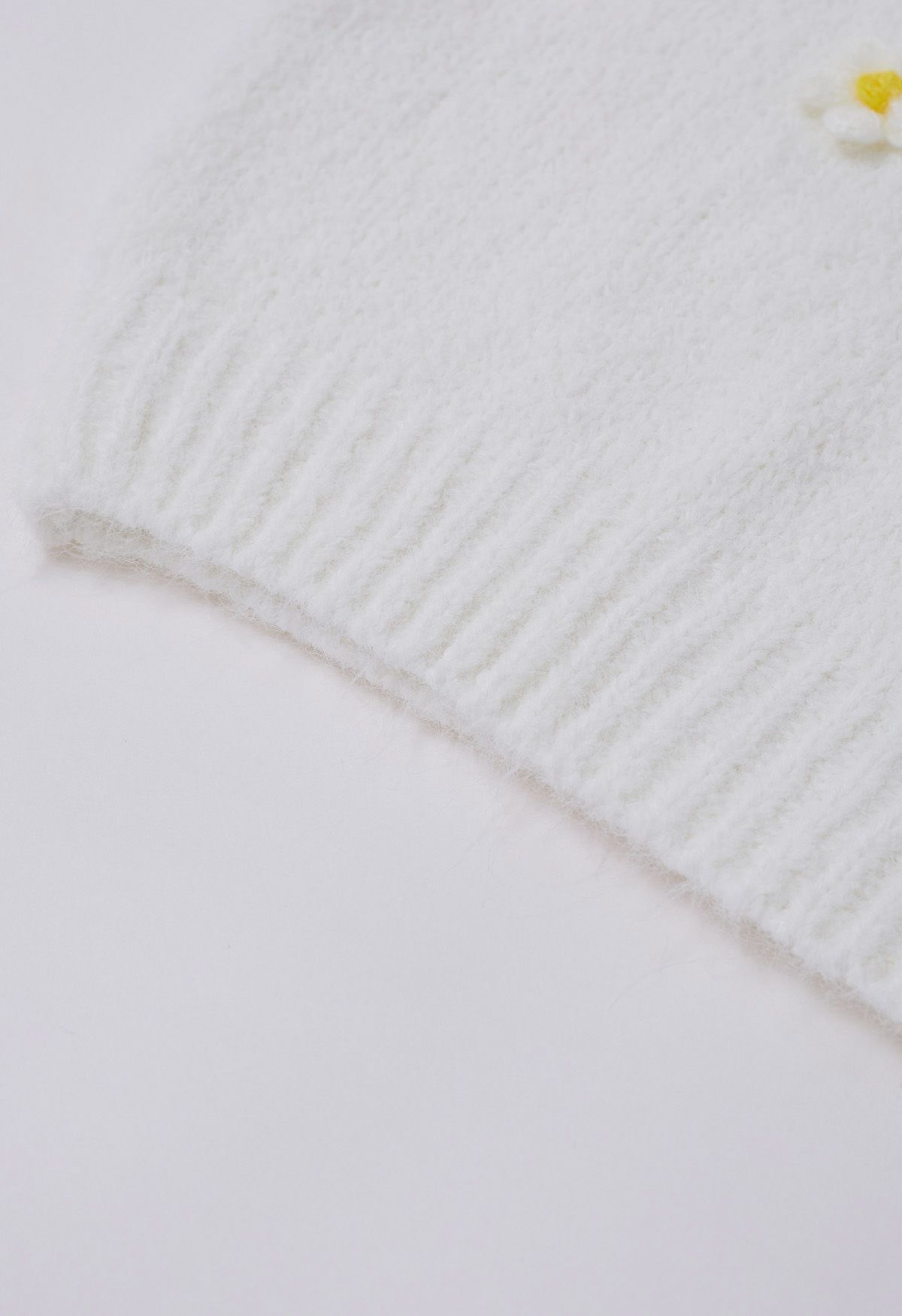 Crochet Flower Bubble Short-Sleeve Sweater in White