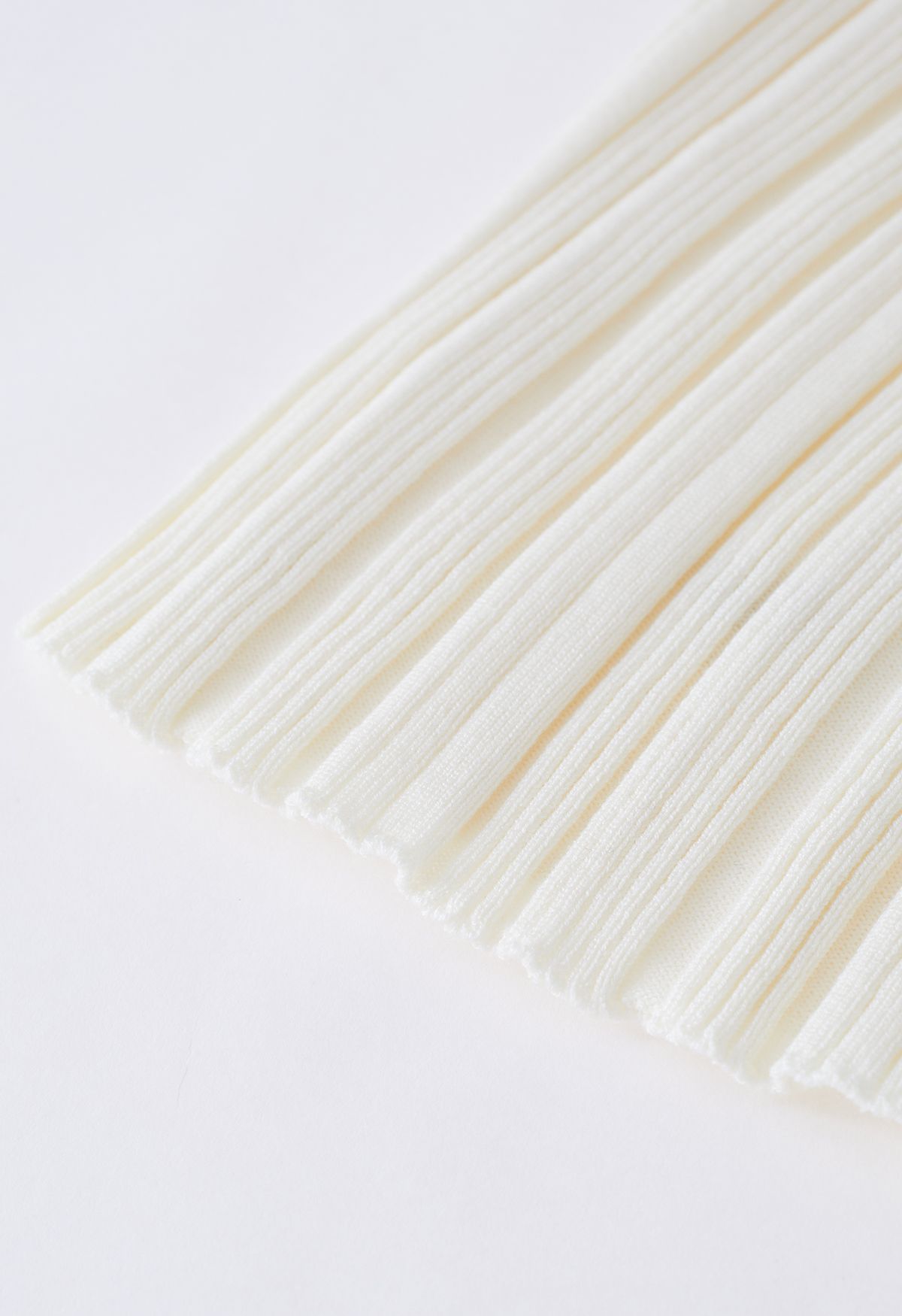 Contrast Mock Neck Knit Top in Cream
