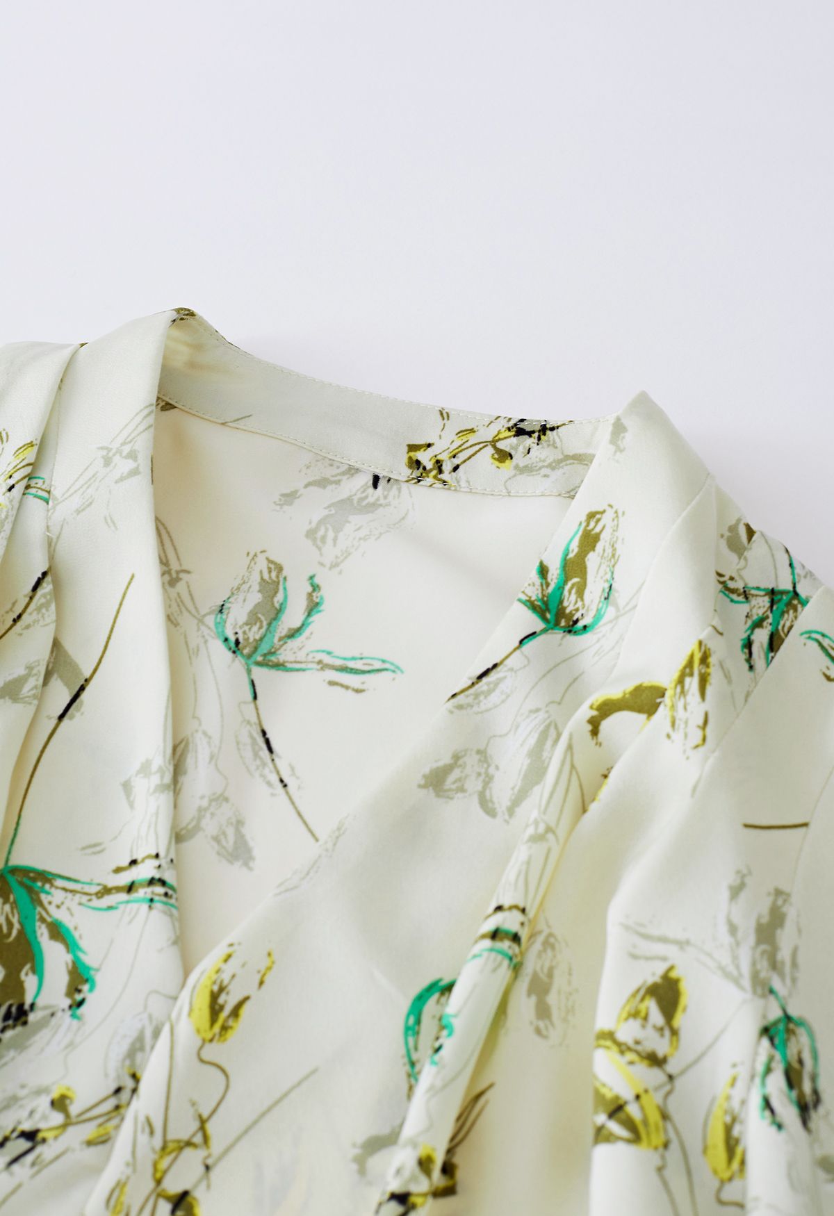 Tulip Print V-Neck Satin Shirt in Pistachio