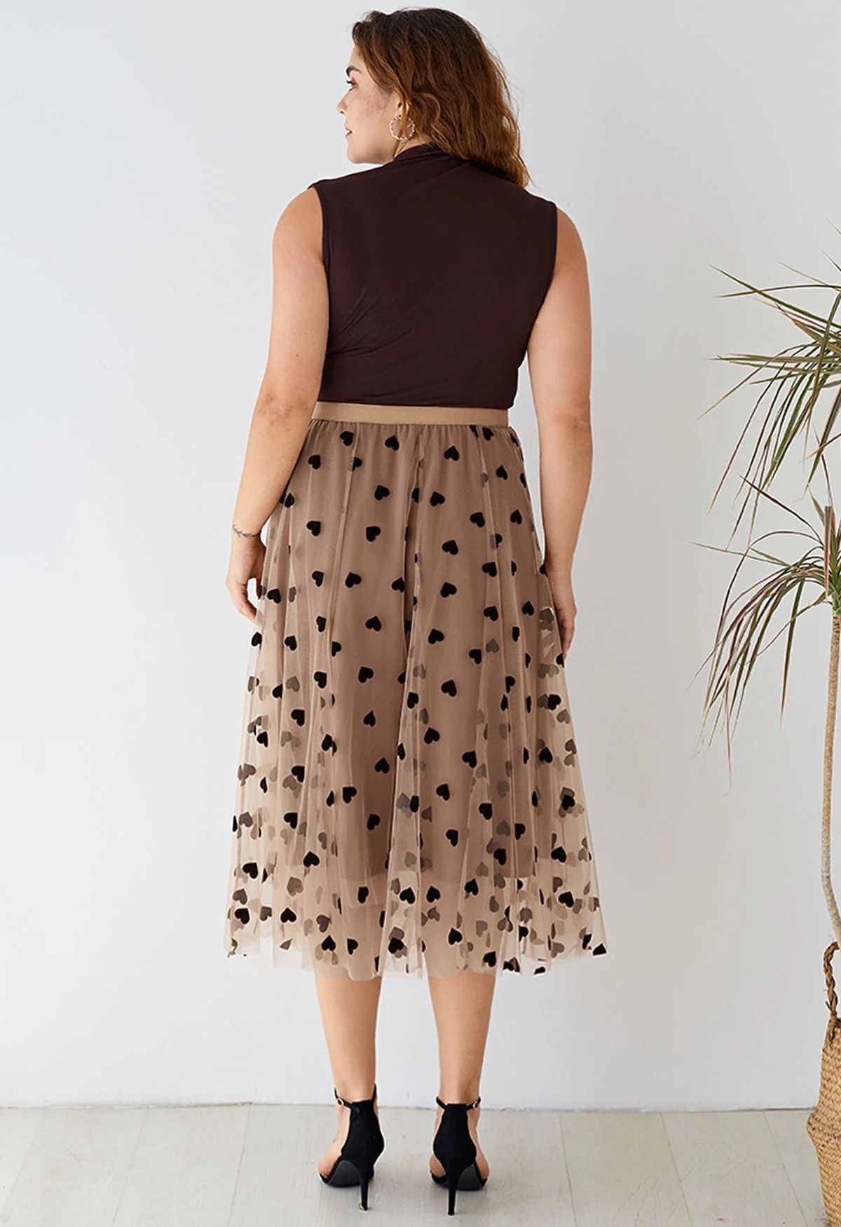 3D Heart Double-Layered Mesh Maxi Skirt in Caramel