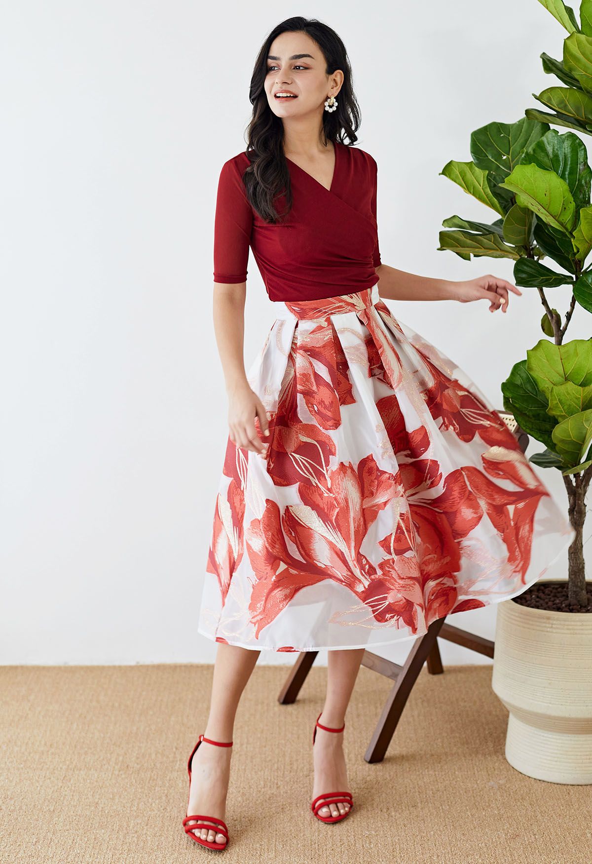 Artistic Floral Jacquard Organza Pleated Midi Skirt in Red