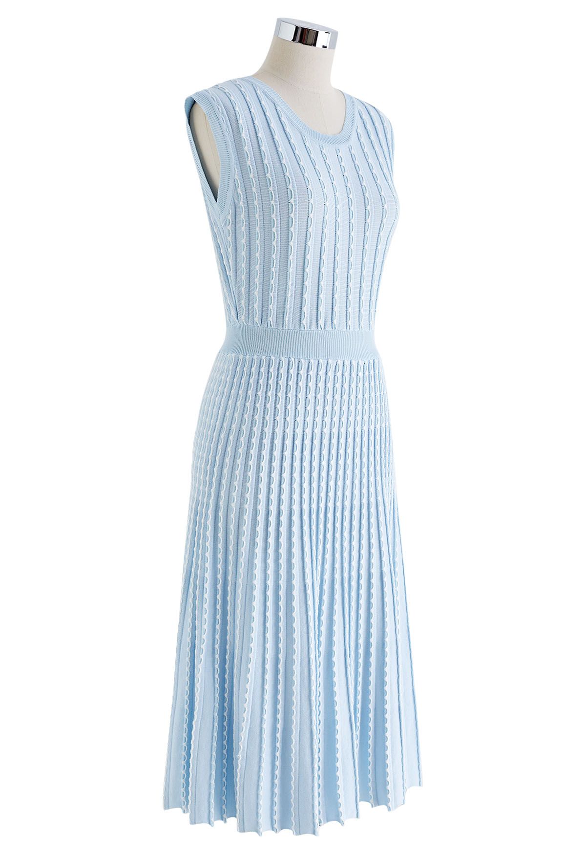 Wavy Seam Sleeveless Knit Dress in Blue