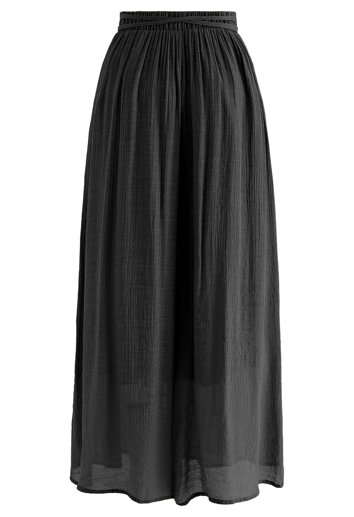 Tie Waist Pleated Wide-Leg Pants in Black