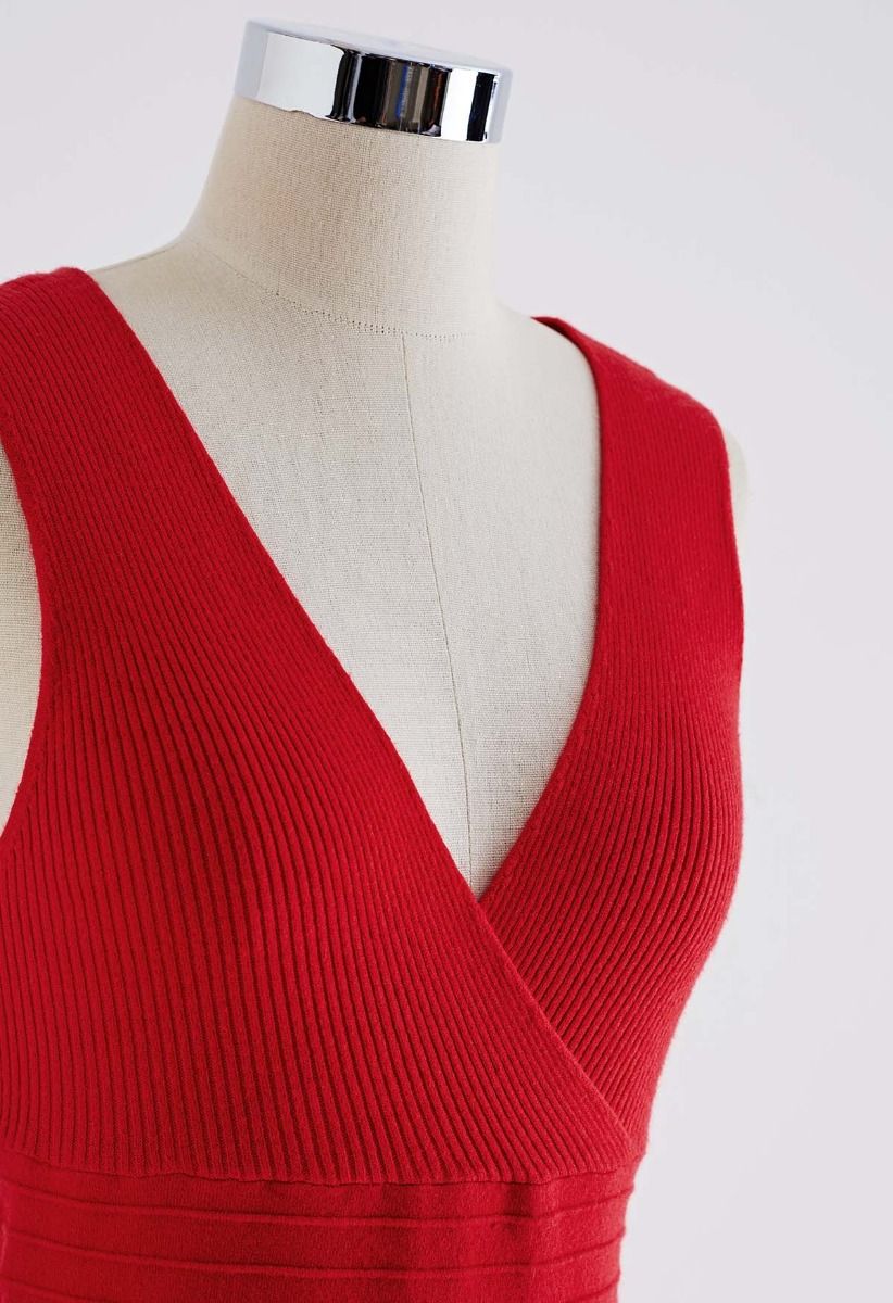 Cut Out Back Faux-Wrap Sleeveless Knitted Midi Dress in Red