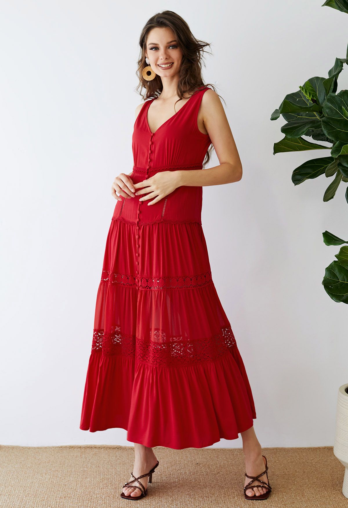 Crochet Trims Panelled Button Down Sleeveless Maxi Dress in Red