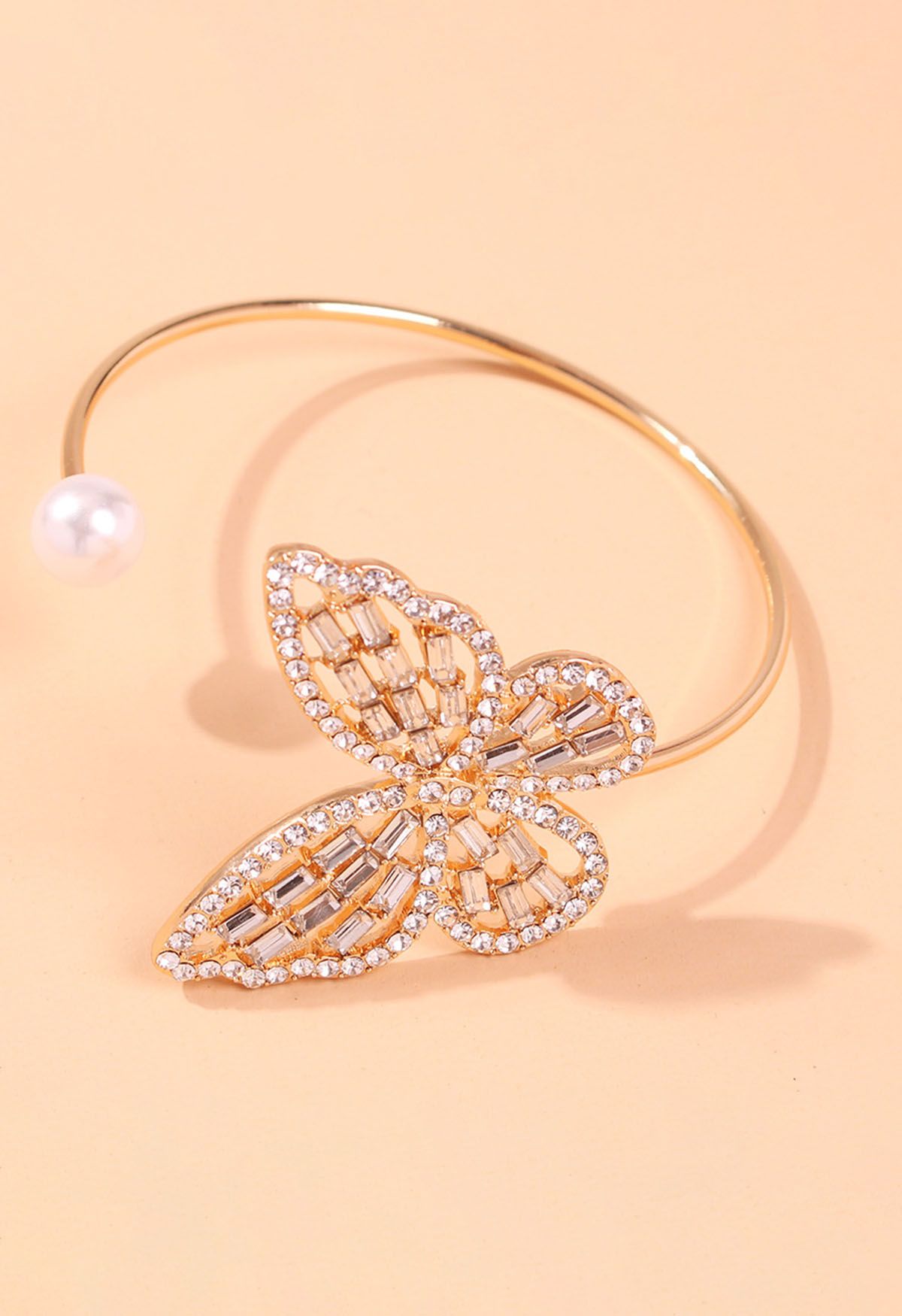Hollow Out Butterfly Pearl Bangle Bracelet in Gold