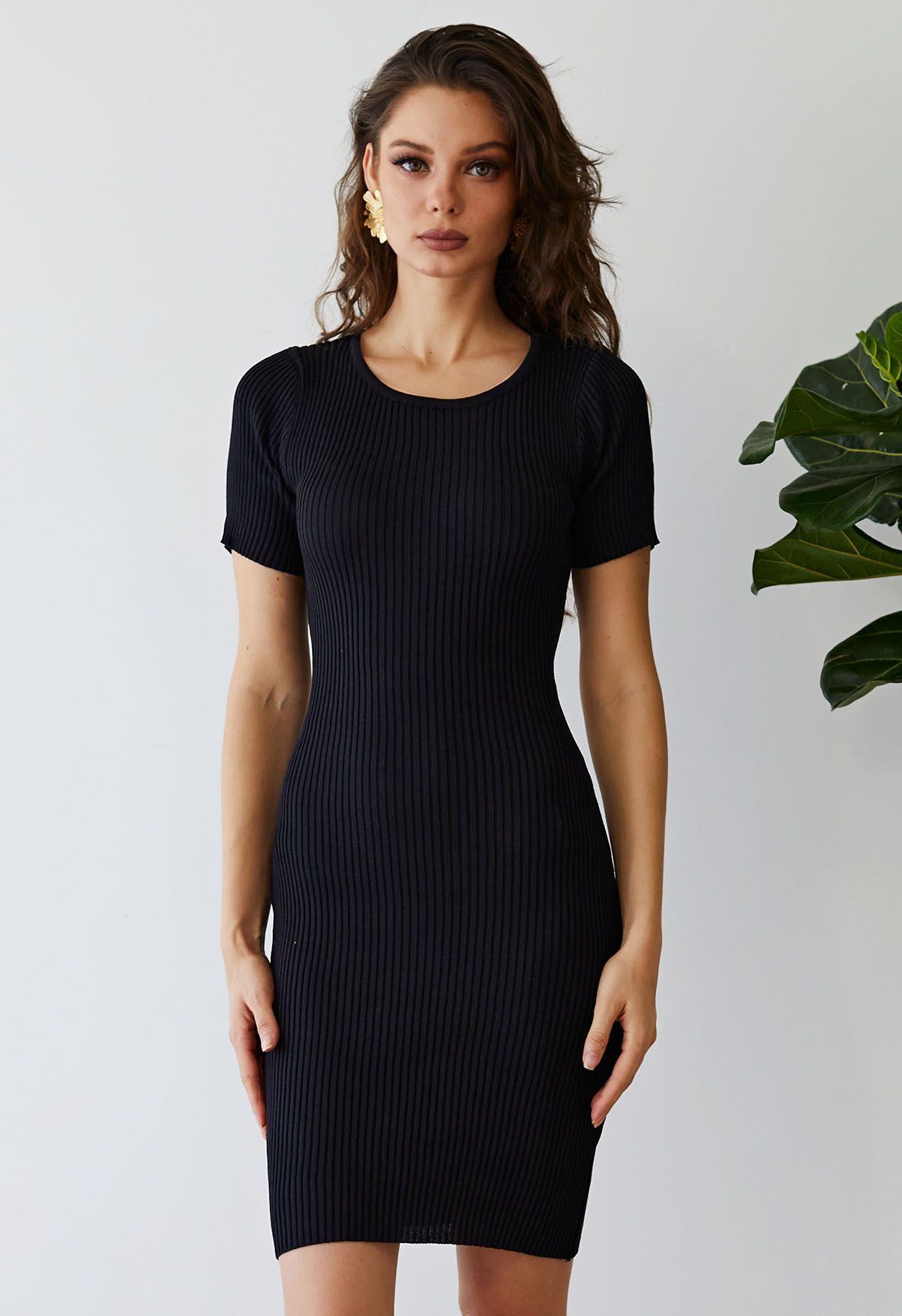 Self-Tie Ribbon Back Cutout Bodycon Dress in Black