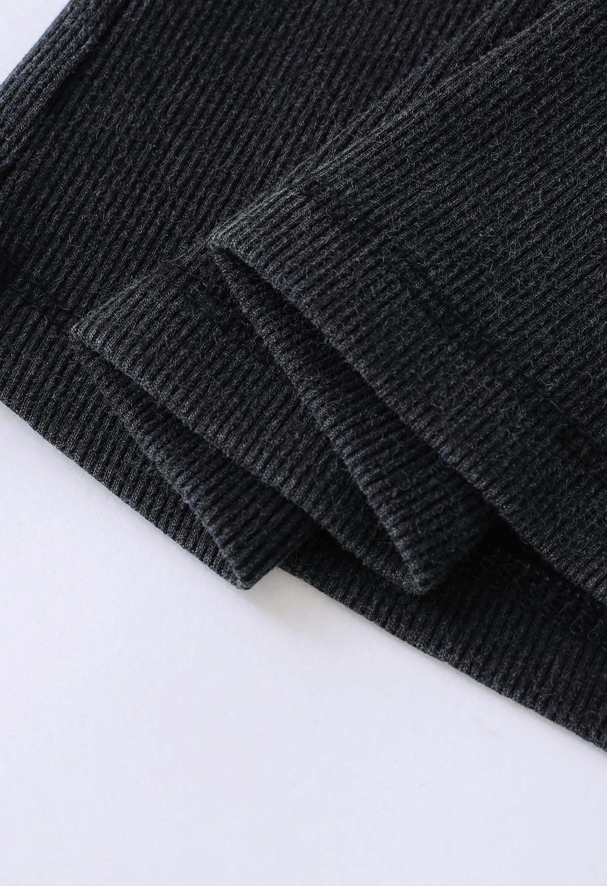 Washed Frayed Edge Ribbed Tank Top in Black