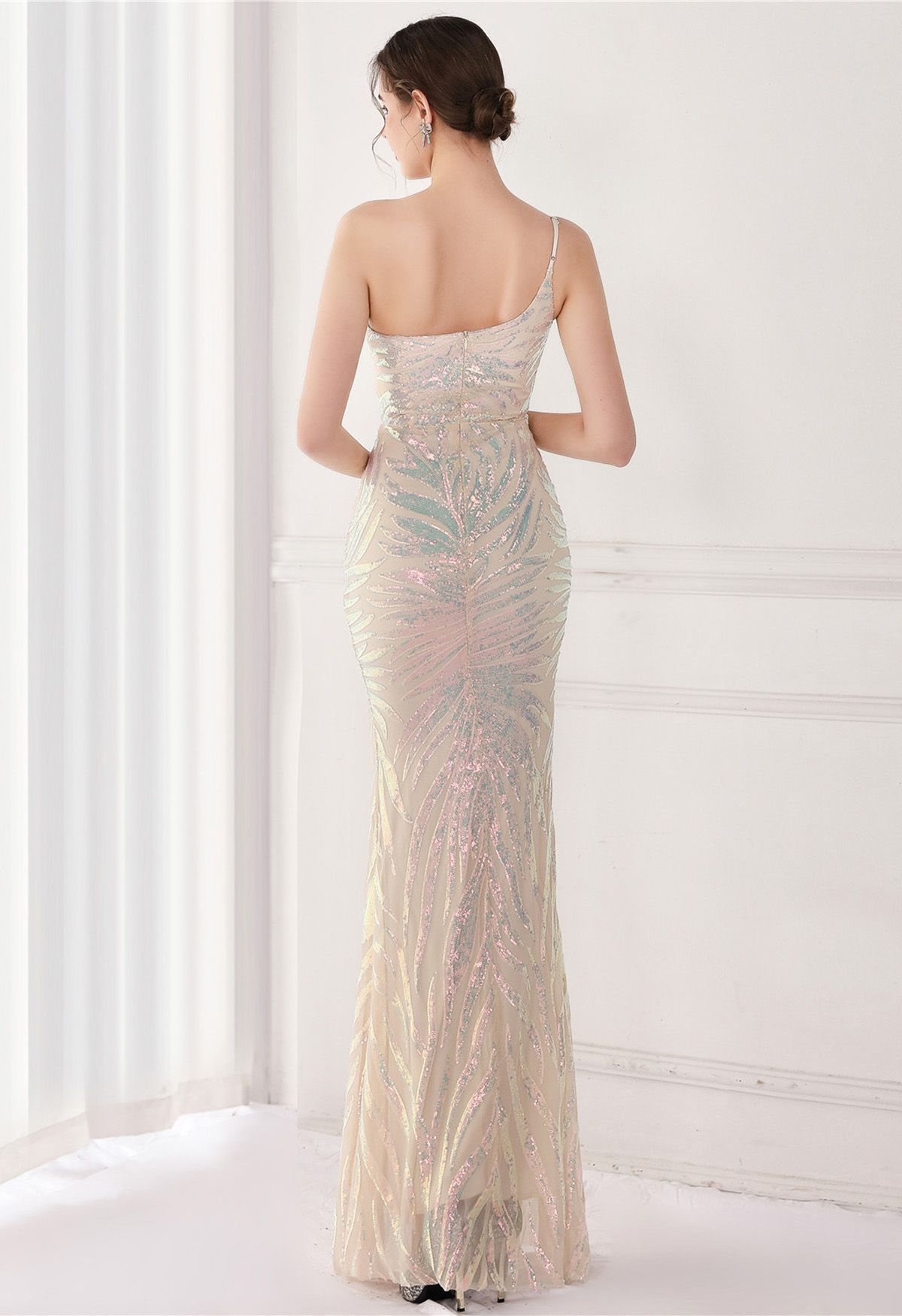 One-Shoulder Leaf Sequined Mermaid Gown in Apricot