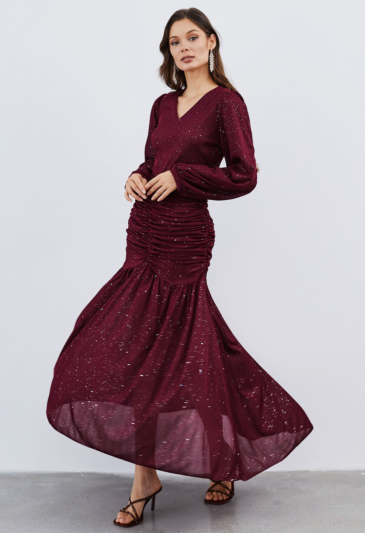 Glitter Ruched Frilling Maxi Dress in Burgundy