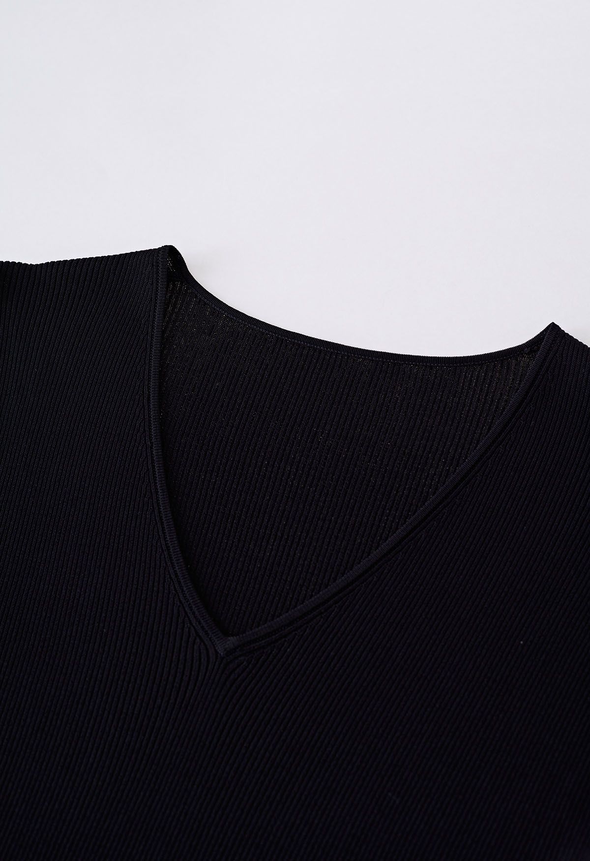 V-Neck Fitted Rib Knit Top in Black