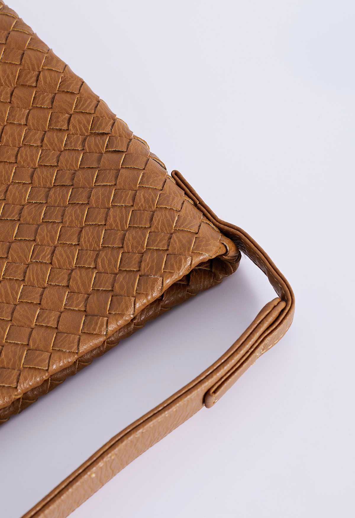 Solid Color Woven Bag in Caramel