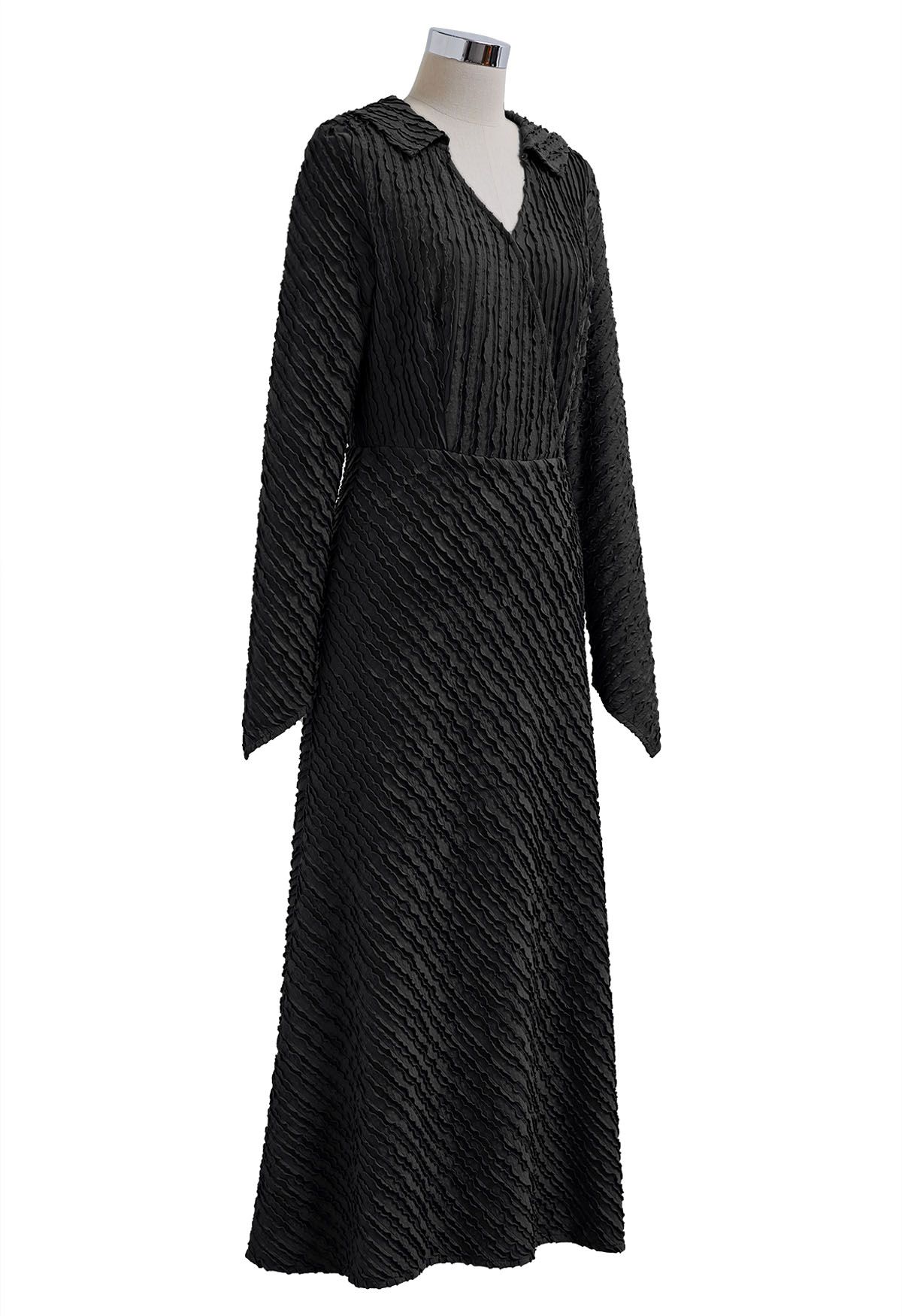 Collared Surplice Neckline Wavy Texture Dress in Black