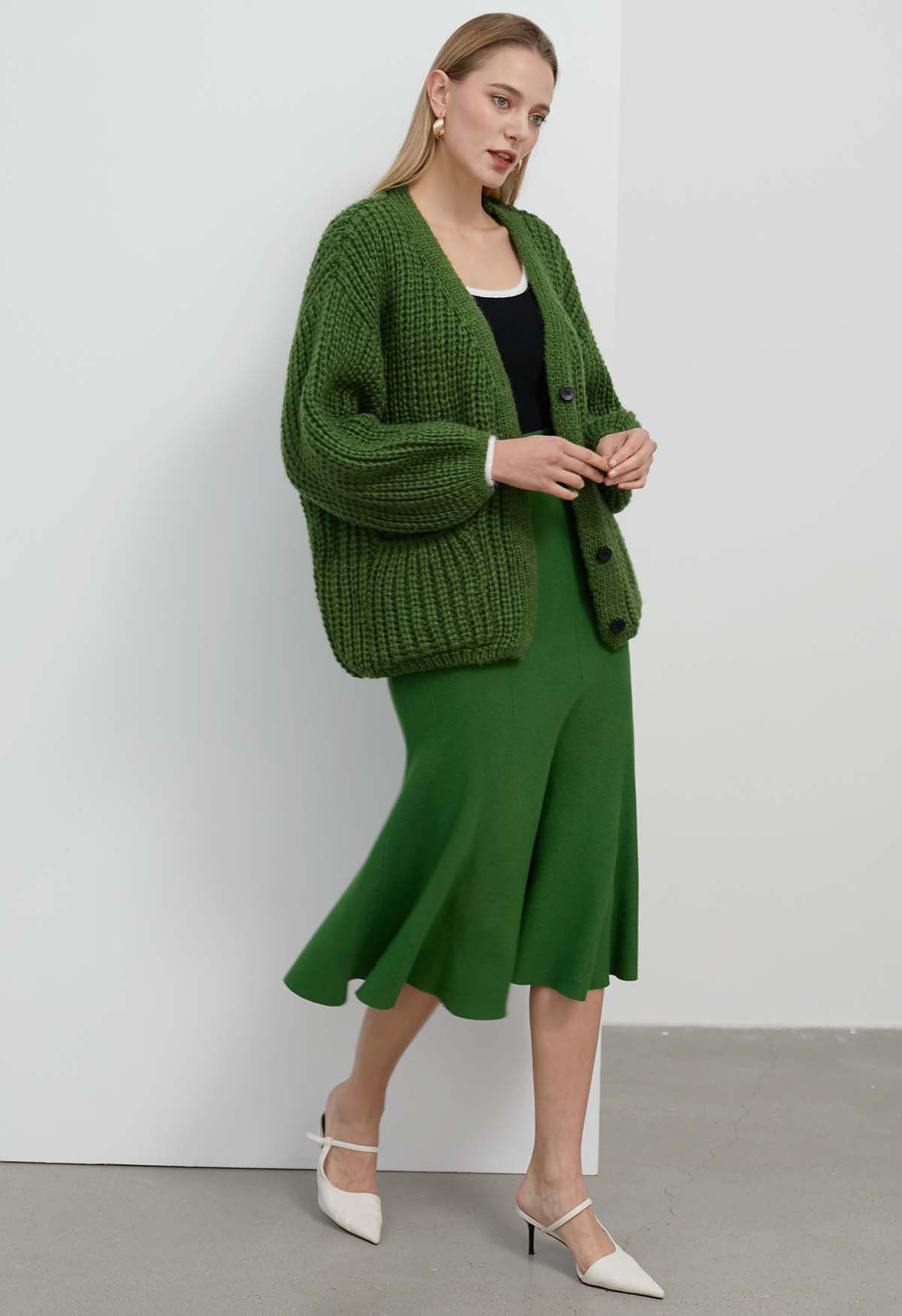 Warm Embrace Pocket V-Neck Chunky Knit Cardigan in Army Green