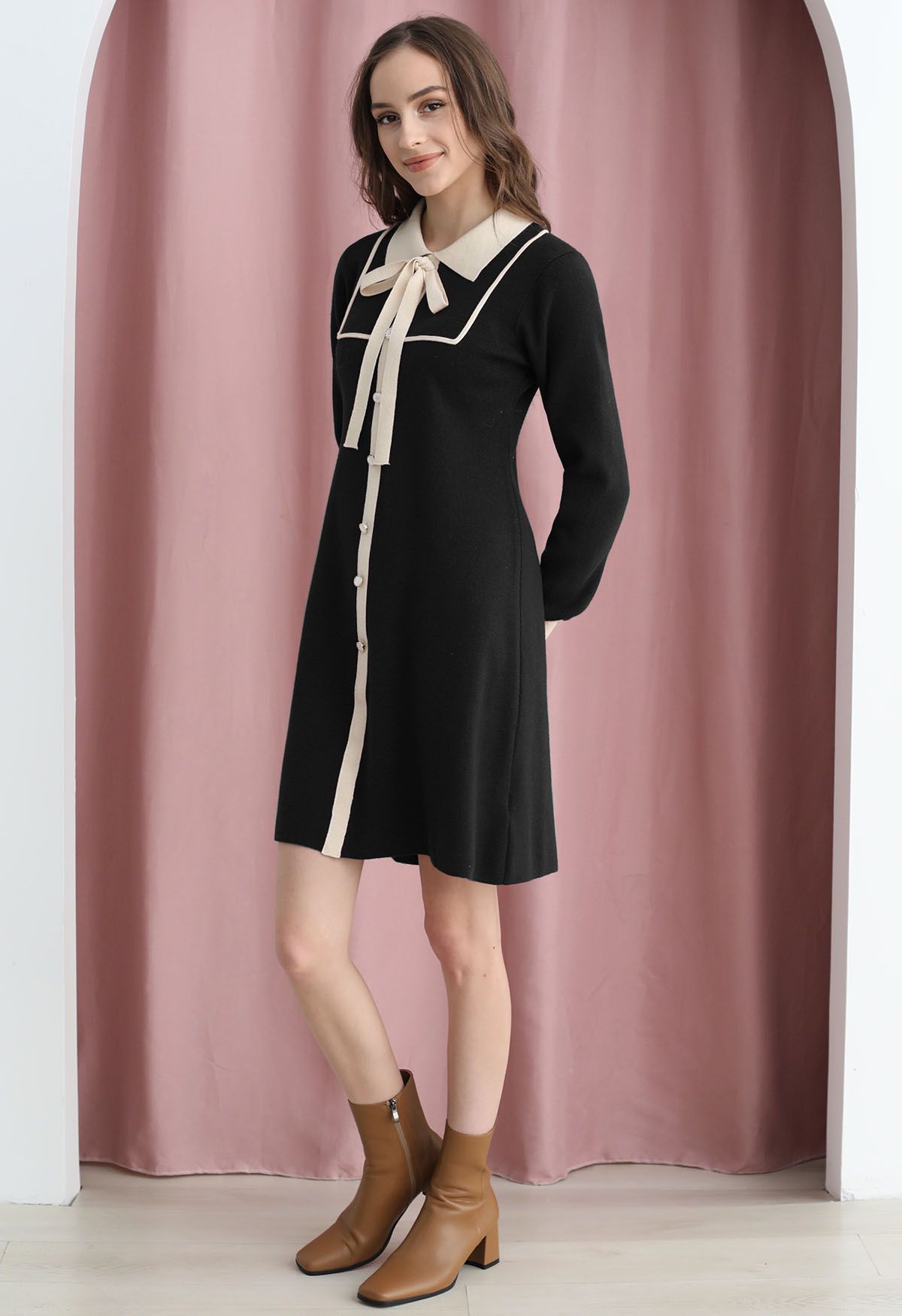 Contrast Edge Polo Knit Dress in Black