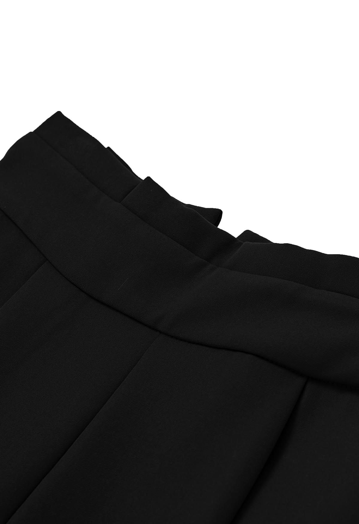Pleated Waist Chunky Straight-Leg Pants in Black