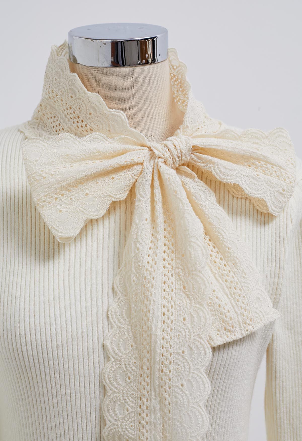 Embroidered Eyelet Bowknot Ribbed Knit Top in Cream