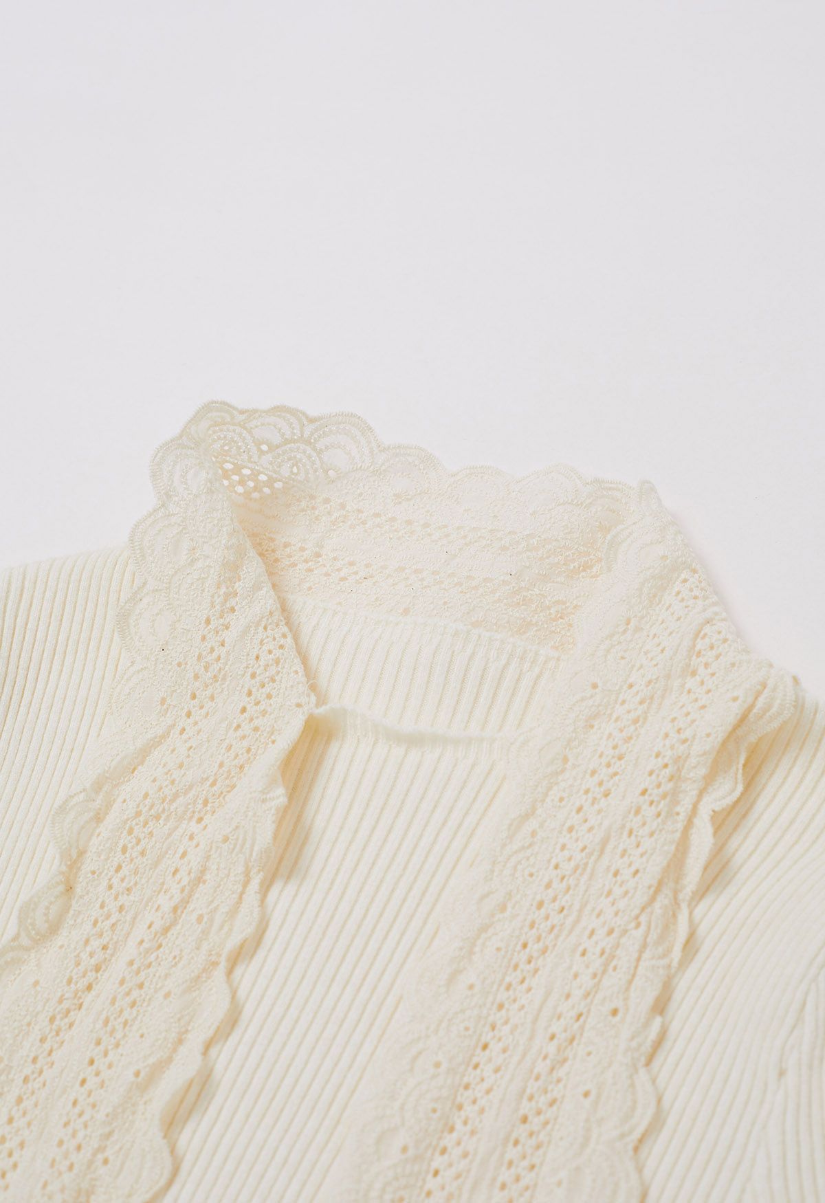 Embroidered Eyelet Bowknot Ribbed Knit Top in Cream