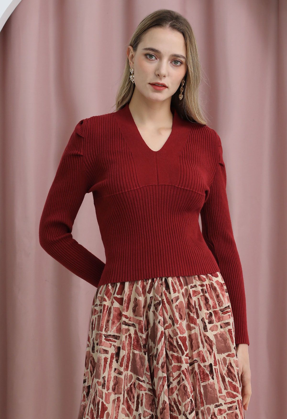 V-Neck Puff Shoulder Rib Knit Top in Red