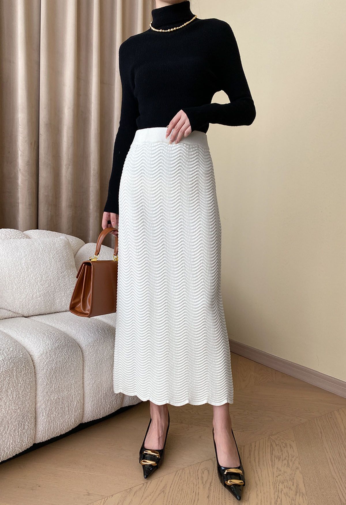 Embossed Wavy Texture Knit Pencil Skirt in Ivory