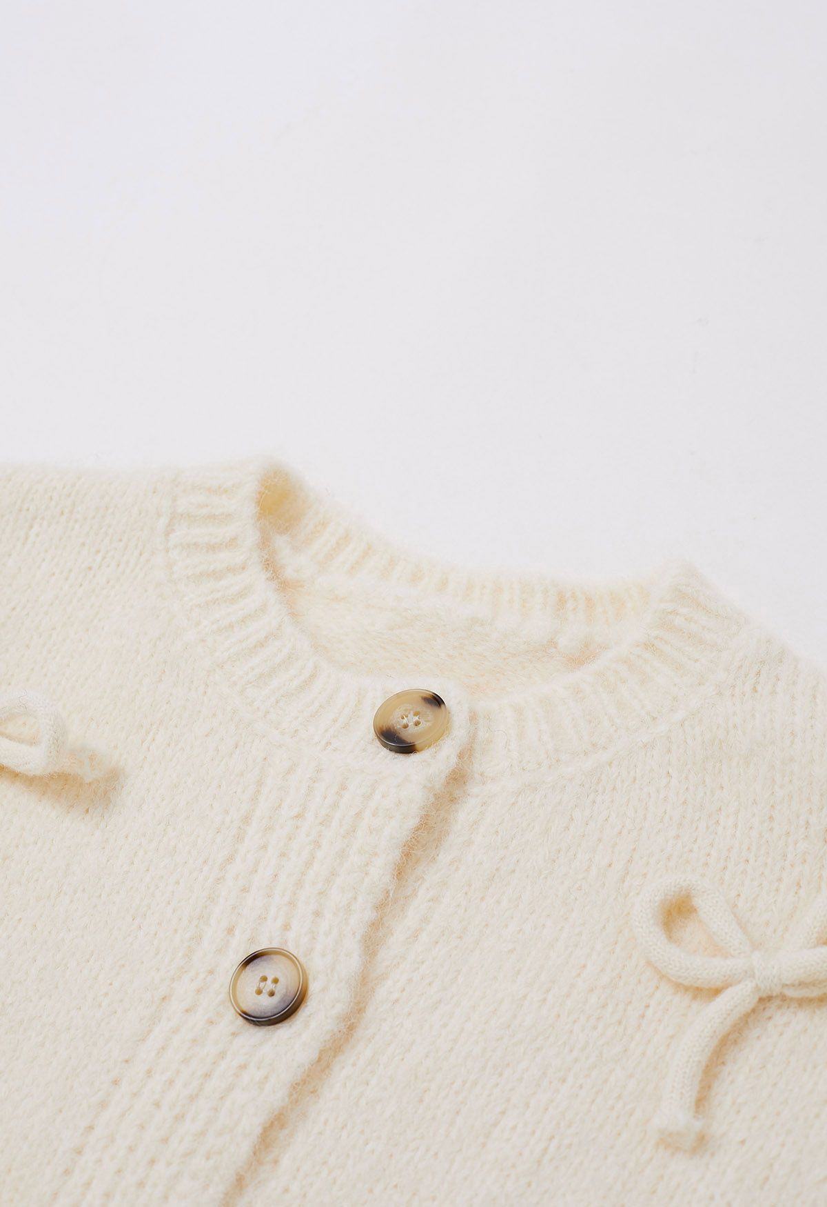 Adorable Bowknot Buttoned Knit Cardigan in Cream