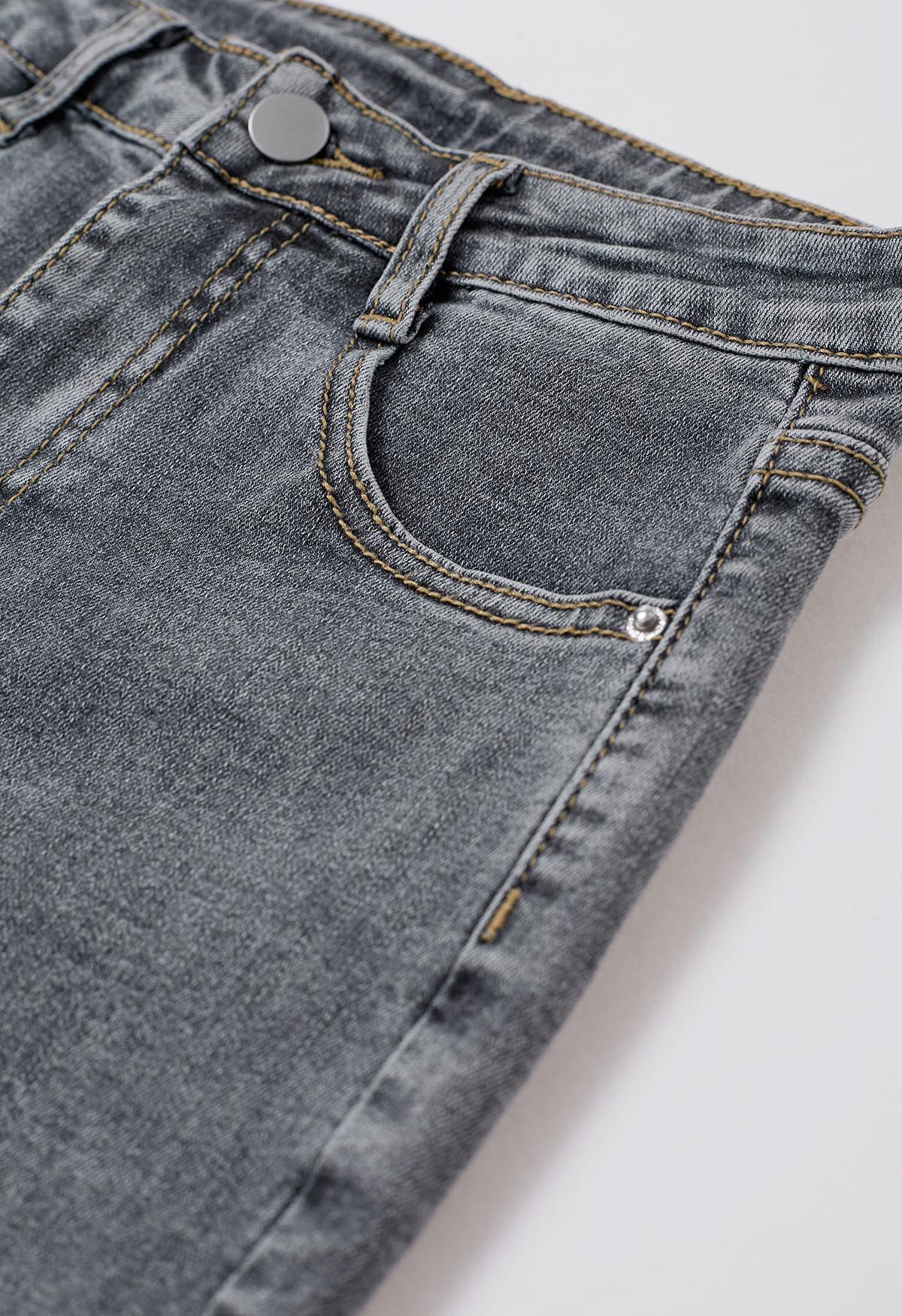 Ripped Detail Thigh-Length Jeans