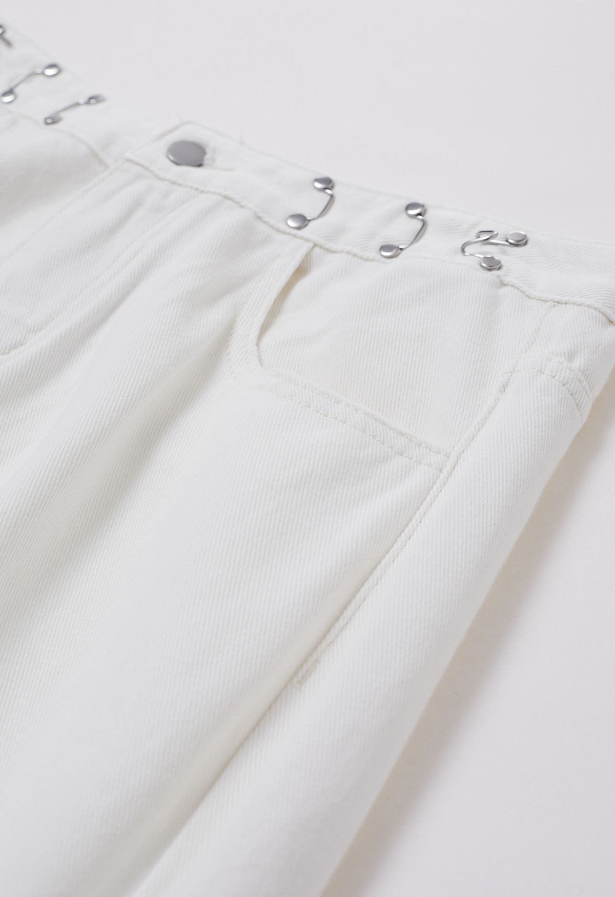 Ripped Details Straight Leg Jeans in White