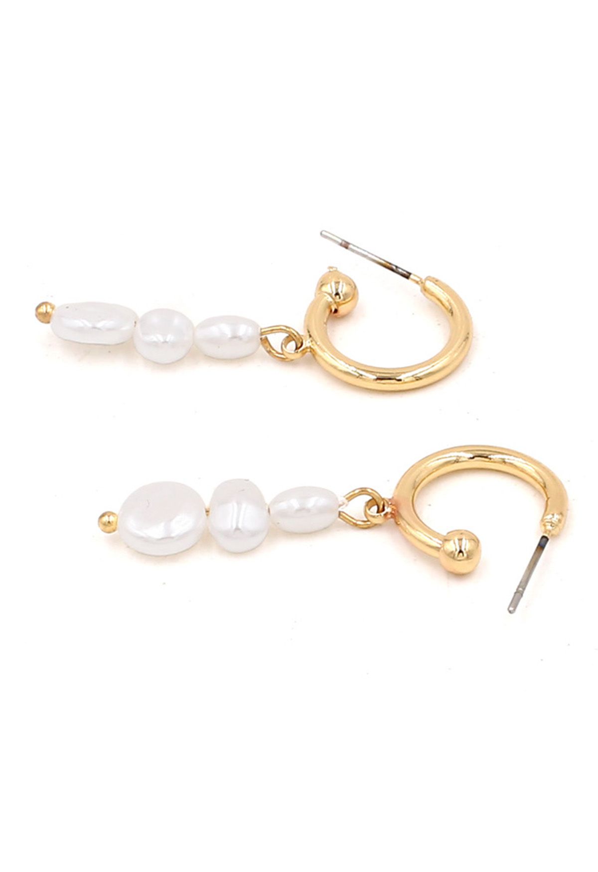 Distinctive Pearl Drop Earrings