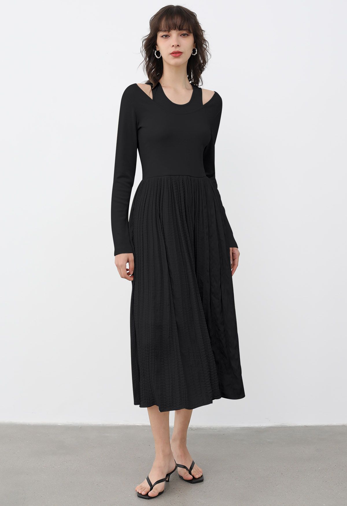 Fake Two-Piece Spliced Midi Dress in Black