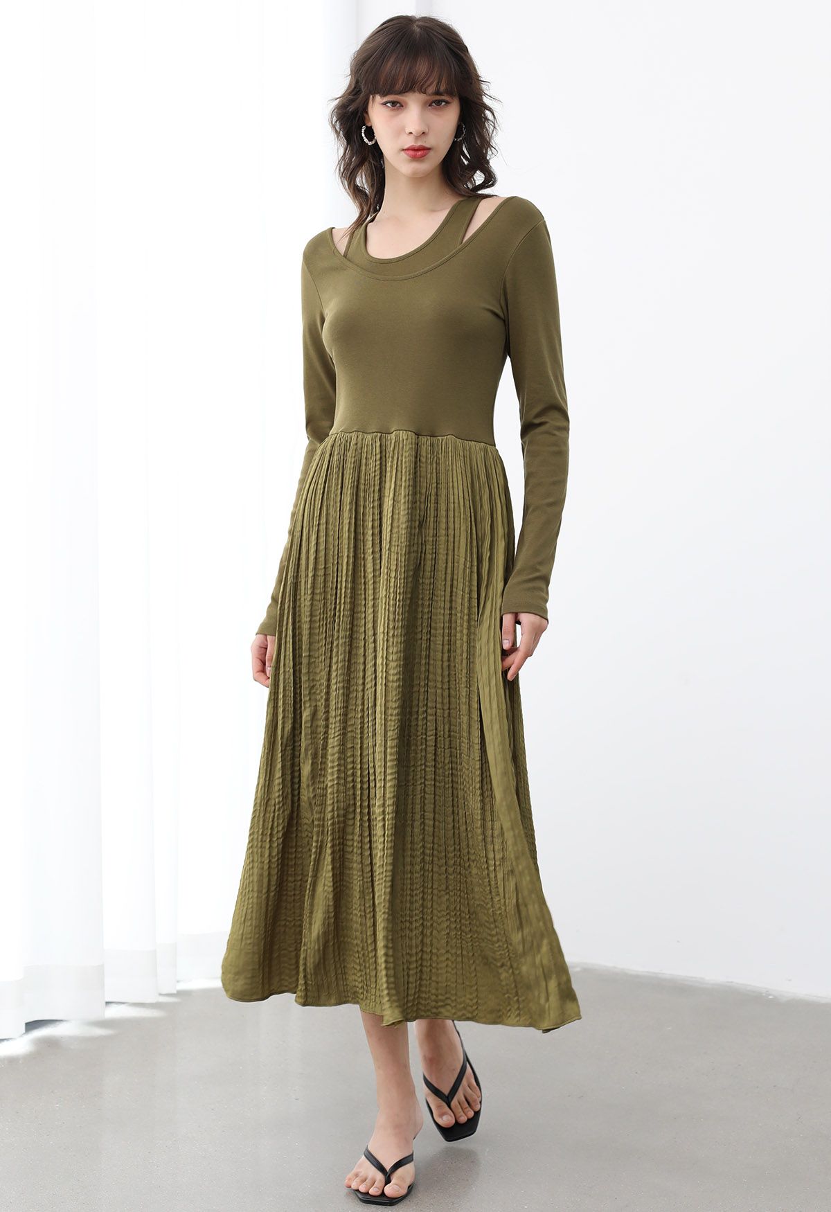 Fake Two-Piece Spliced Midi Dress in Moss Green