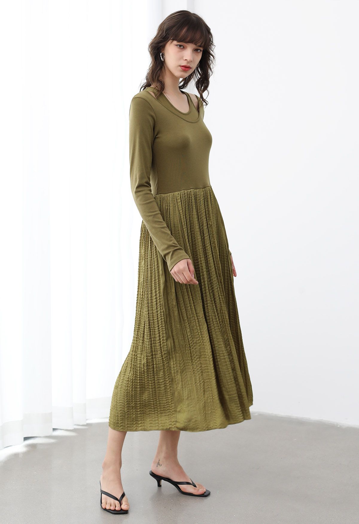 Fake Two-Piece Spliced Midi Dress in Moss Green