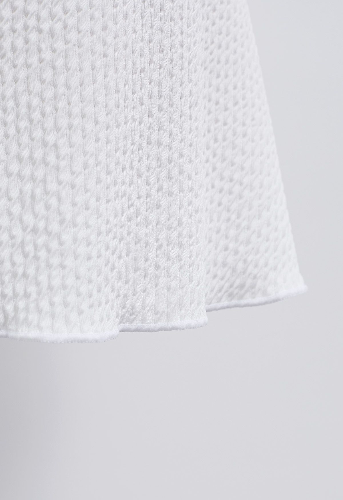 Three-Piece Wavy Texture Twist Bikini Set in White