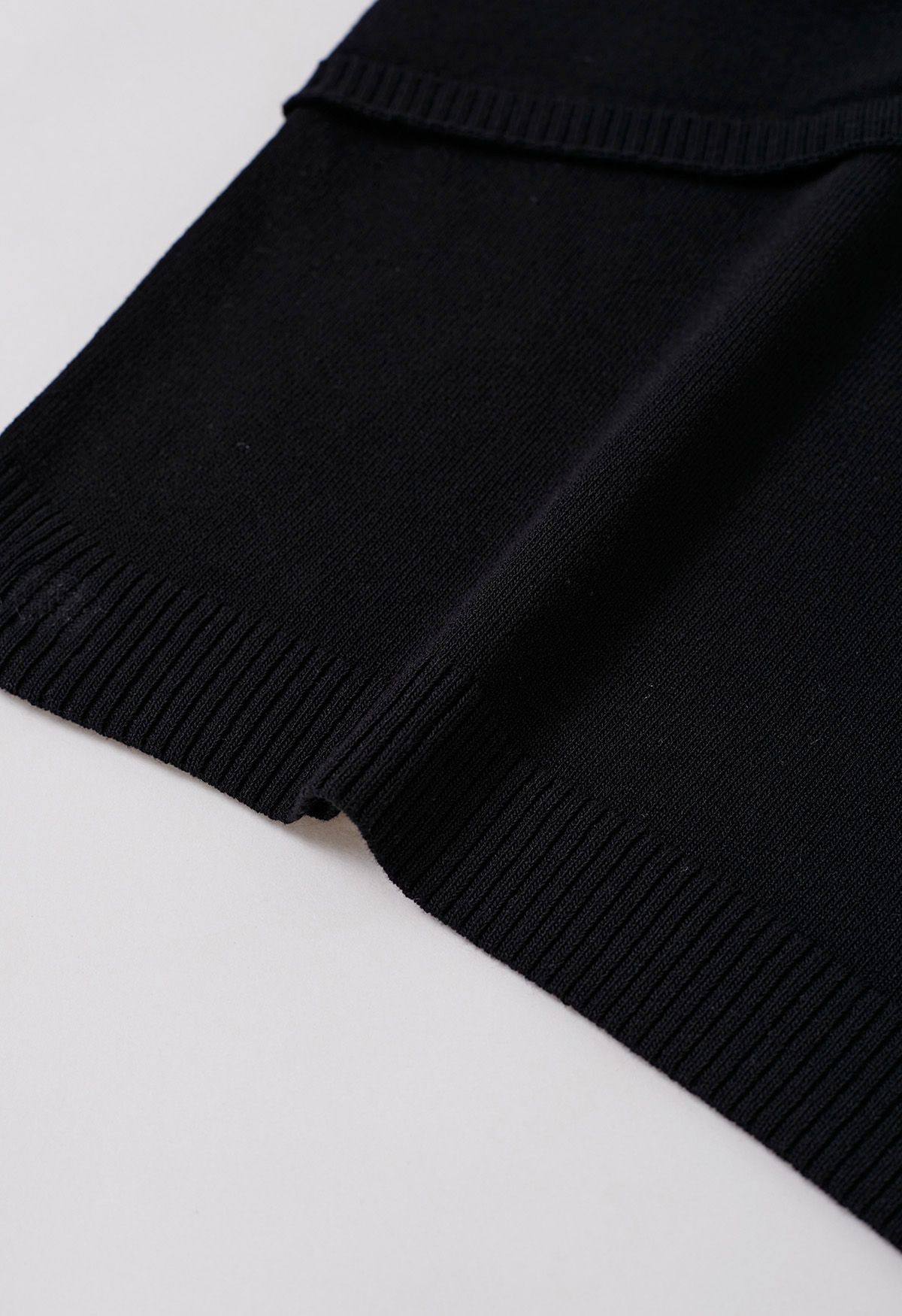 Pintuck Detail Halter Knit Top in Black