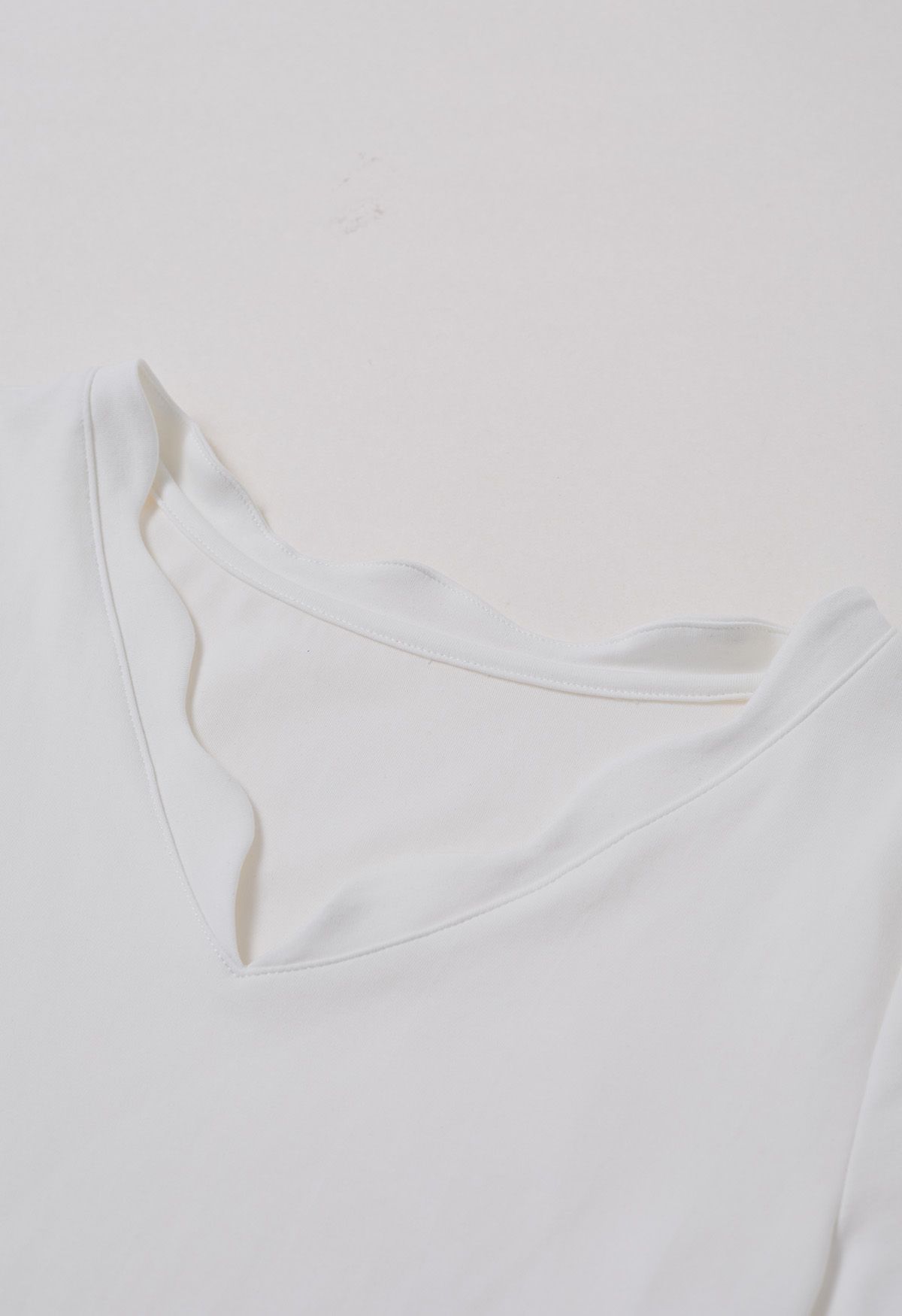 Scalloped V-Neck Short Sleeve T-Shirt in White