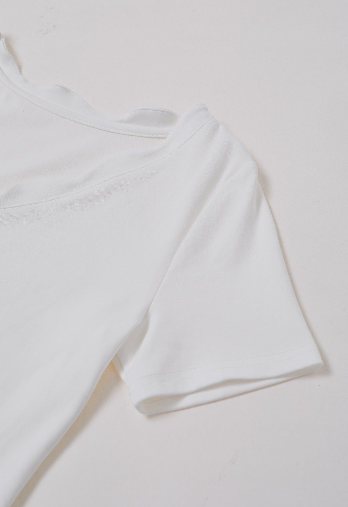 Scalloped V-Neck Short Sleeve T-Shirt in White