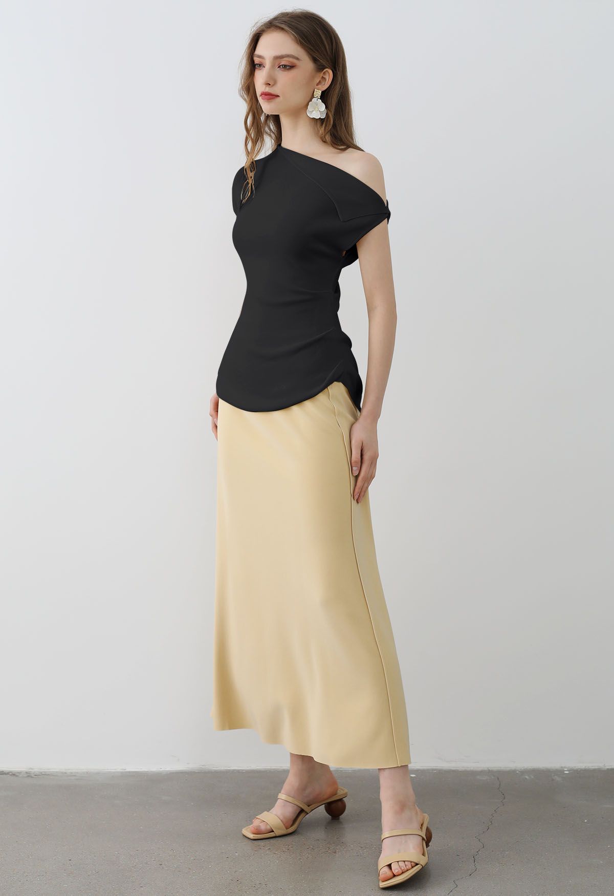 Asymmetric Folded Collar Knit Top in Black