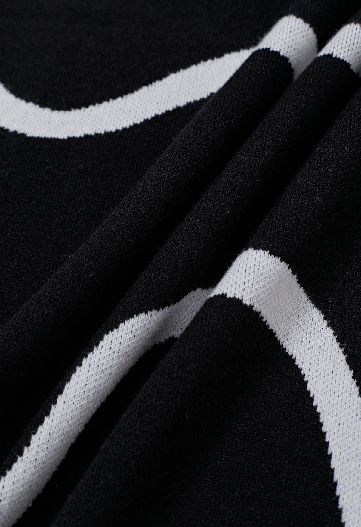 Wavy Print Knit Cami Dress in Black