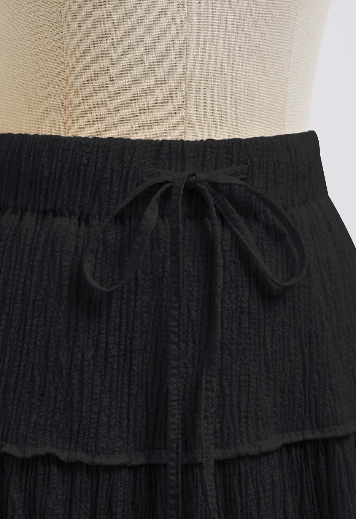 Embossed Texture Drawstring Waist Skater Skirt in Black