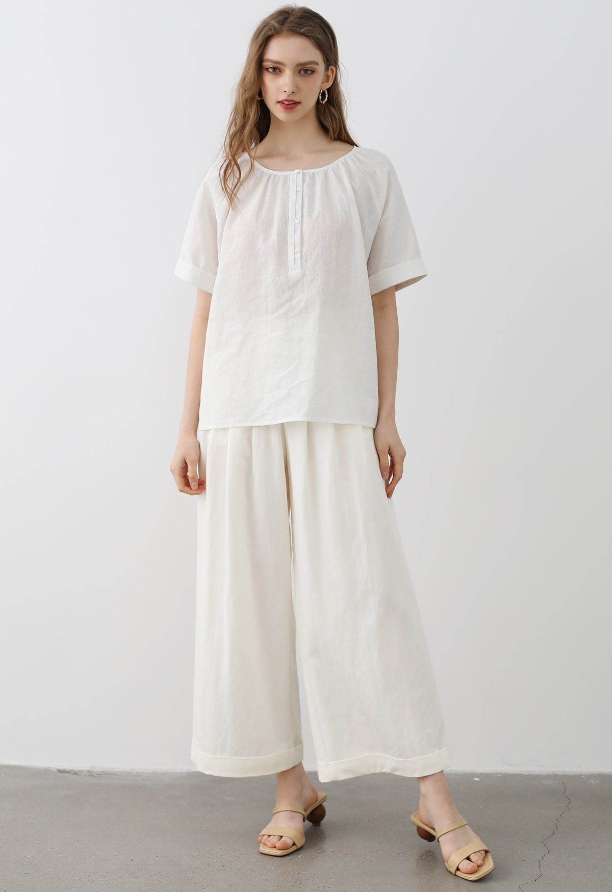 Wide Leg Roll-Hem Pleated Pants in Ivory