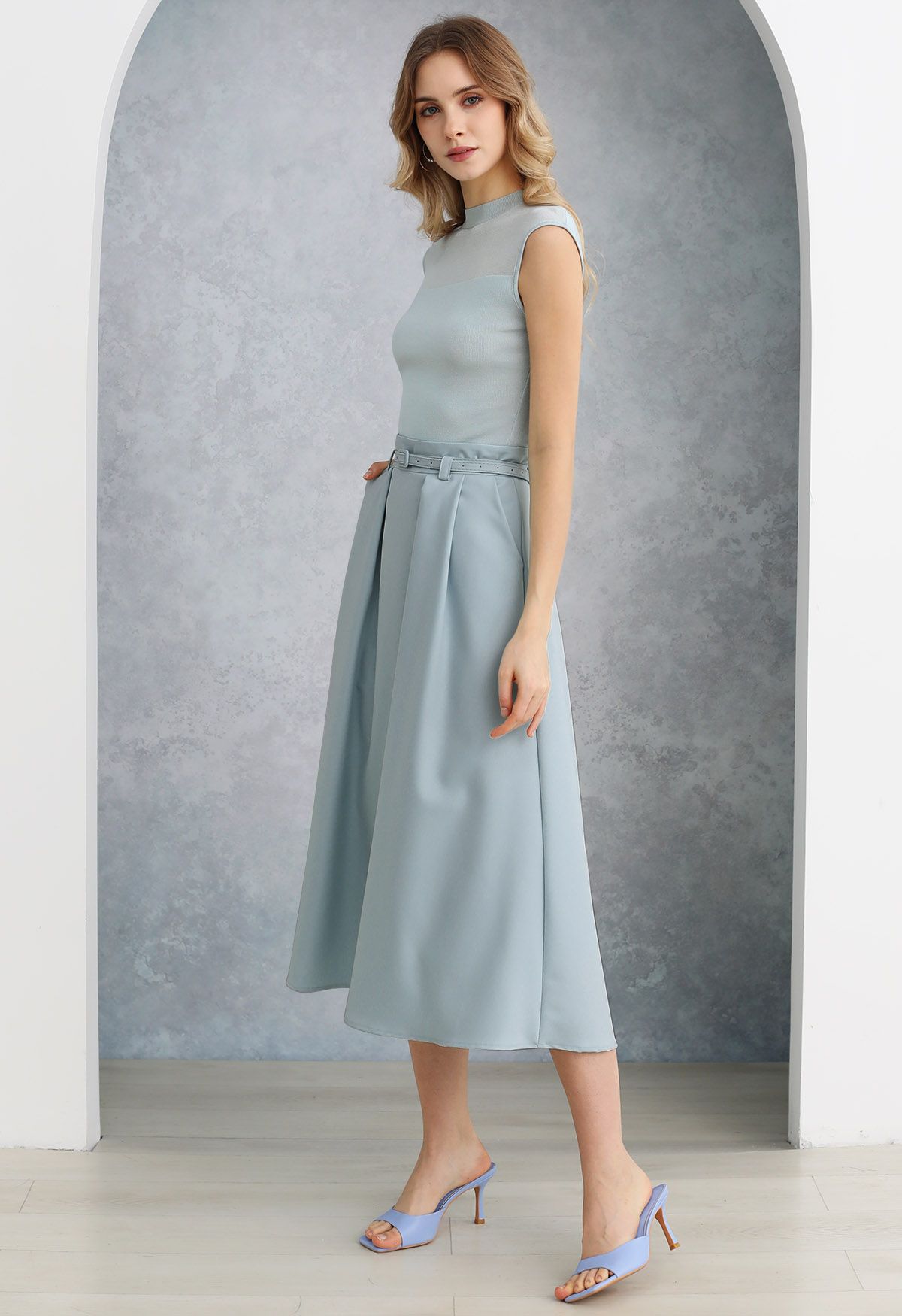 Side Pockets Pleated Belt Midi Skirt in Dusty Blue