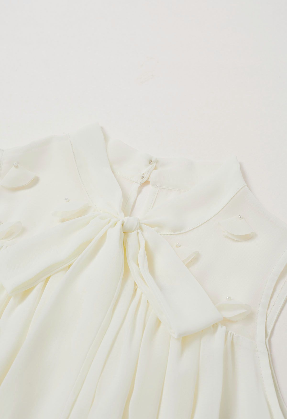 Pearly Petal Bowknot Chiffon Sleeveless Top in Cream