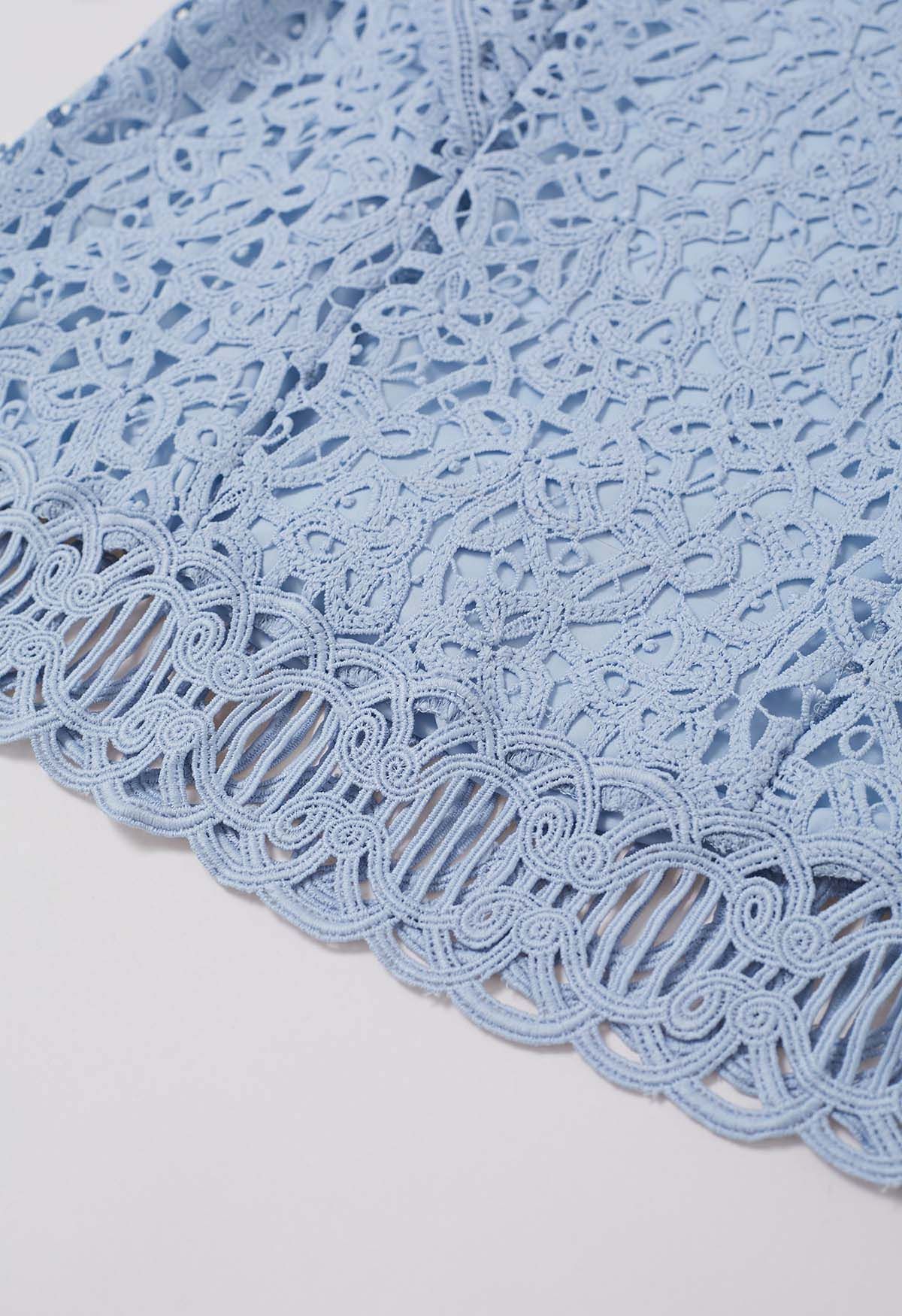 Crew Neck Guipure Lace Top in Blue