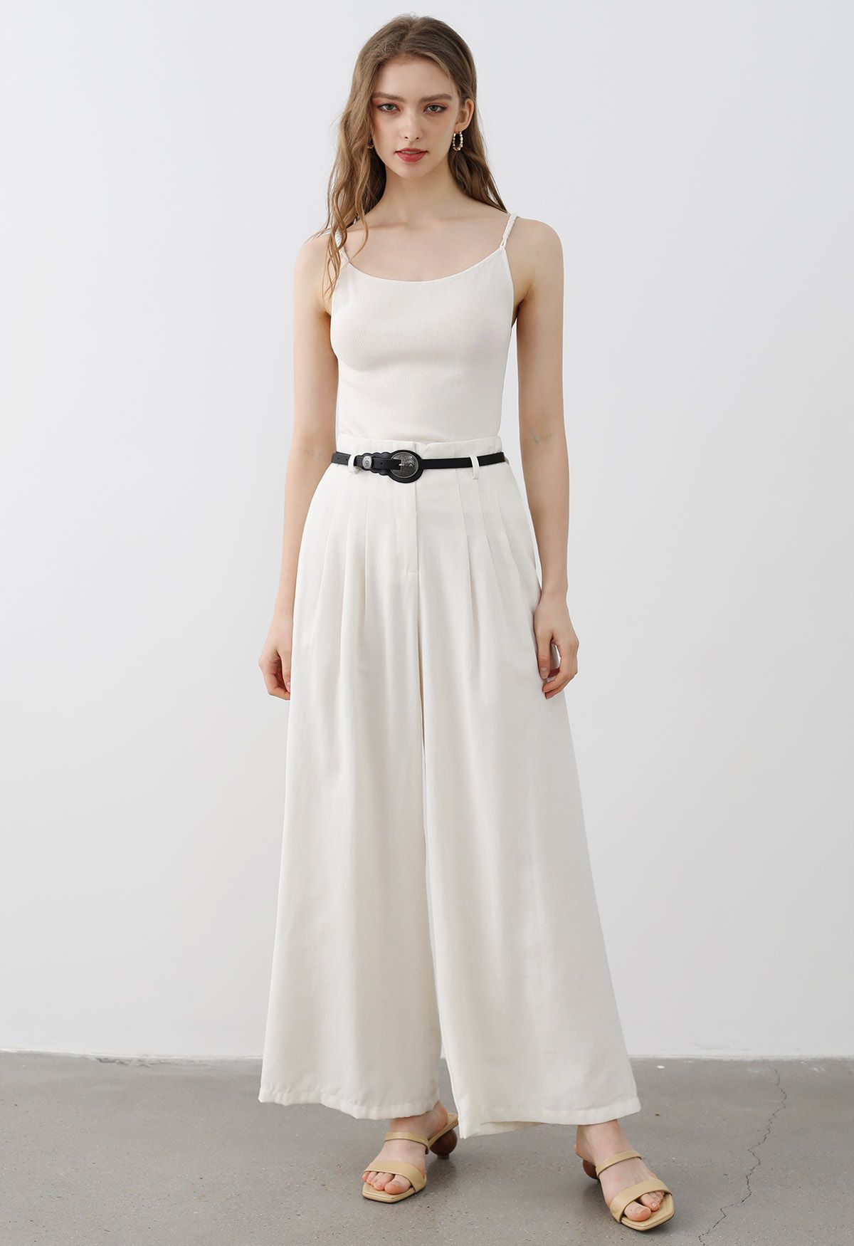 Old-Fashioned Belt Linen-Blend Palazzo Pants in White