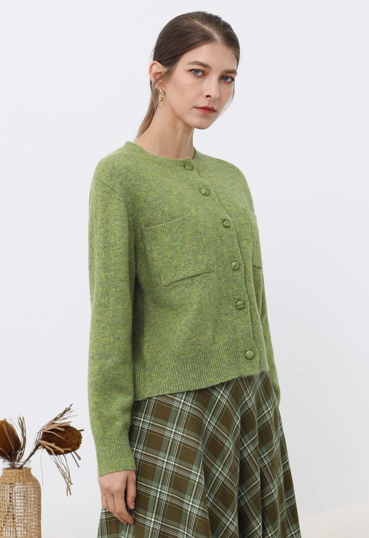 Toasty Patch Pockets Buttoned Knit Cardigan in Moss Green