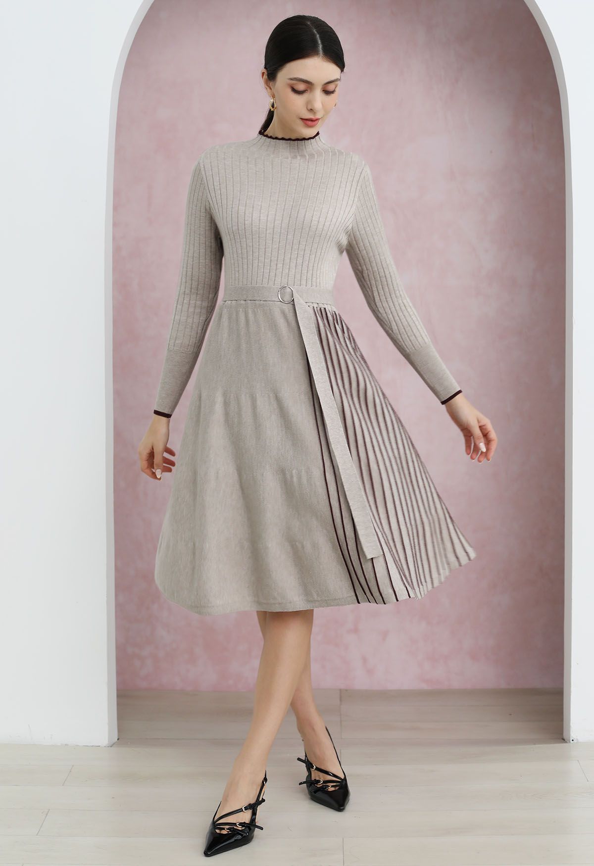 Inventive Contrast Striped Belted Ribbed Knit Dress in Oatmeal