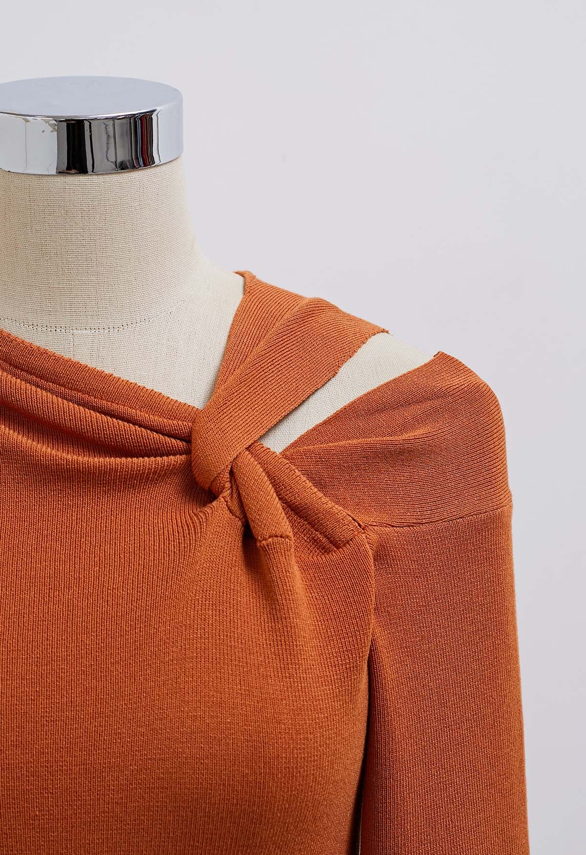 Knotted Shoulder Cutout Long-Sleeve Knit Top in Pumpkin