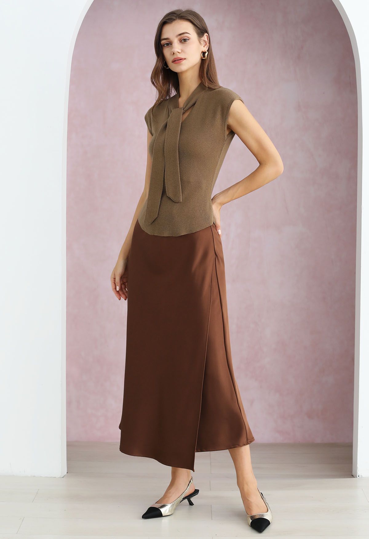 Ribbon-Tied Neckline Cap Sleeve Knit Top in Tan