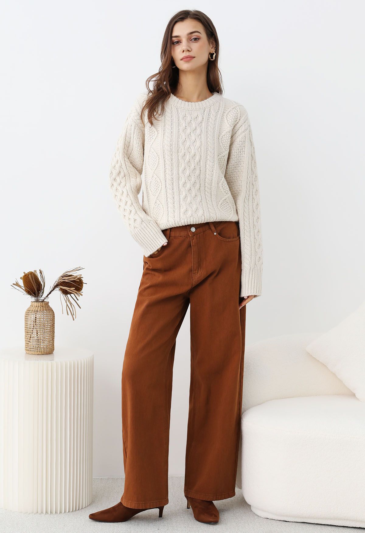 Hug-Me Cable Knit Crewneck Sweater in Ivory