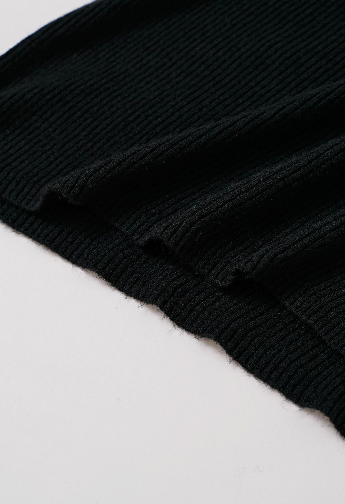 Slanted Hem Ribbed Knit Top in Black