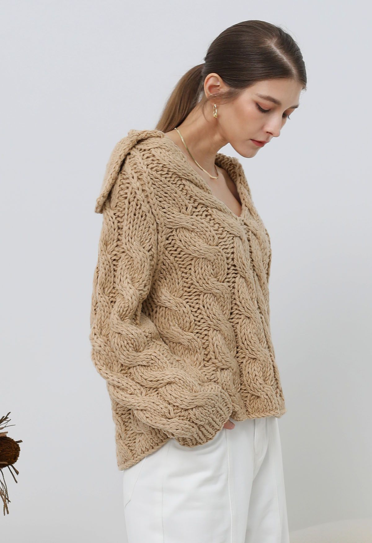 Collared V-Neck Chunky Cable-Knit Sweater in Tan